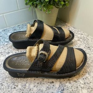 Algeria black womens sandals size 36 or 6-6.5